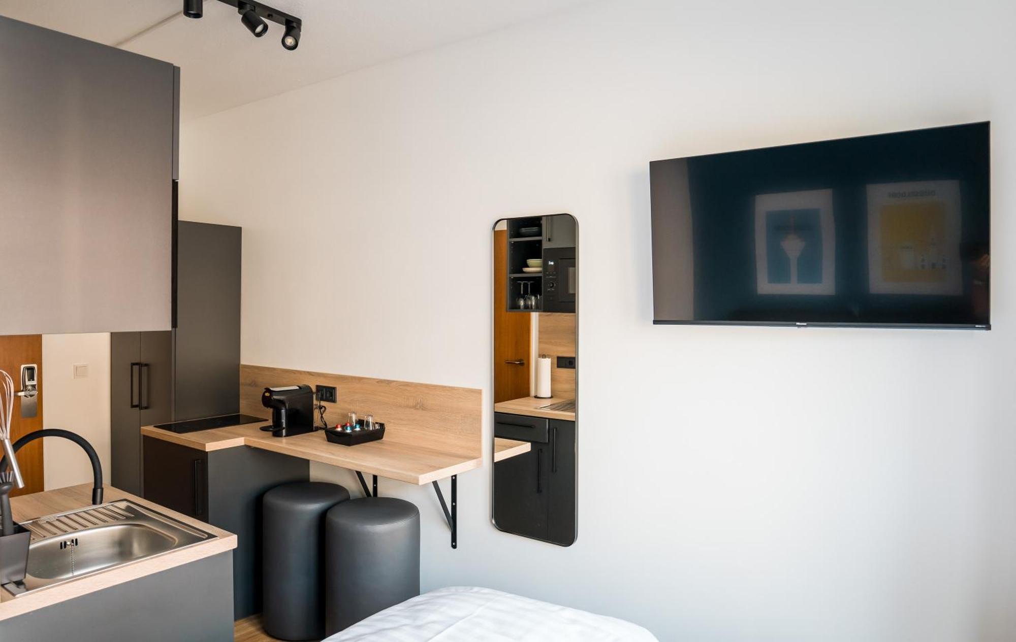 Antares Apartments Dusseldorf Exterior photo
